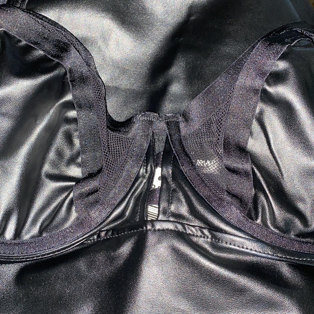 NWT- TORRID Underwire Chemise - Faux Leather & Mesh Black 0X size 12 - Picture 12 of 12